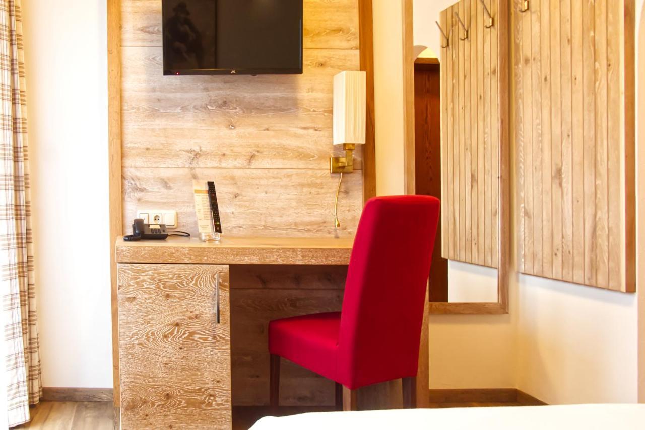 Garnihotel Zur Linde - Bayerischer Wald - Aktivcard Mit 154 Kostenfreien Leistungen - Kostenloser Parkplatz Лоберг Екстер'єр фото
