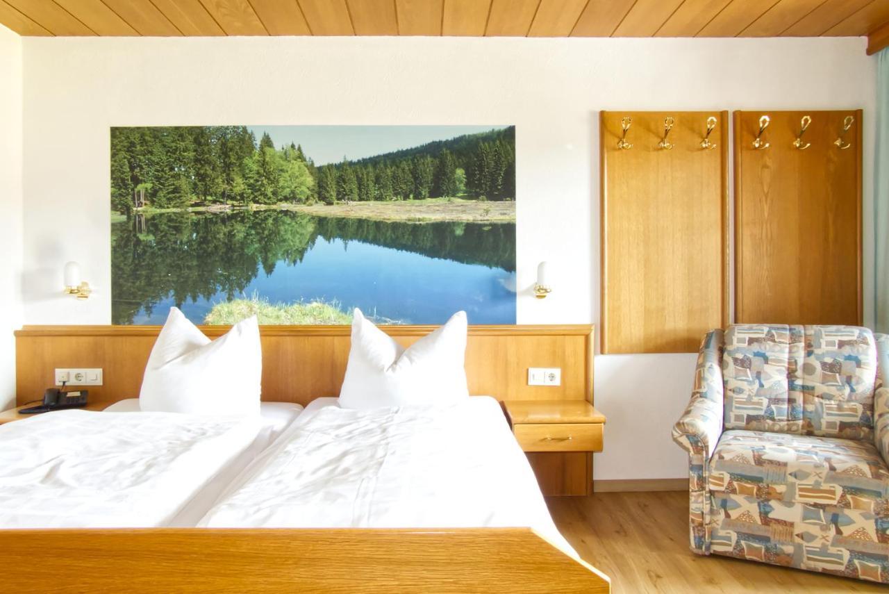 Garnihotel Zur Linde - Bayerischer Wald - Aktivcard Mit 154 Kostenfreien Leistungen - Kostenloser Parkplatz Лоберг Екстер'єр фото
