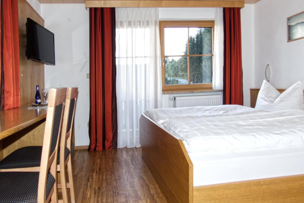 Garnihotel Zur Linde - Bayerischer Wald - Aktivcard Mit 154 Kostenfreien Leistungen - Kostenloser Parkplatz Лоберг Екстер'єр фото